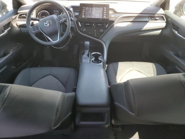 4T1C11AK3NU637945 - 2022 TOYOTA CAMRY LE ნაცრისფერი ფოტო 8