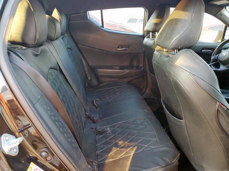 NMTKHMBX3JR039939 - 2018 TOYOTA C-HR XLE Schwarz Foto 10