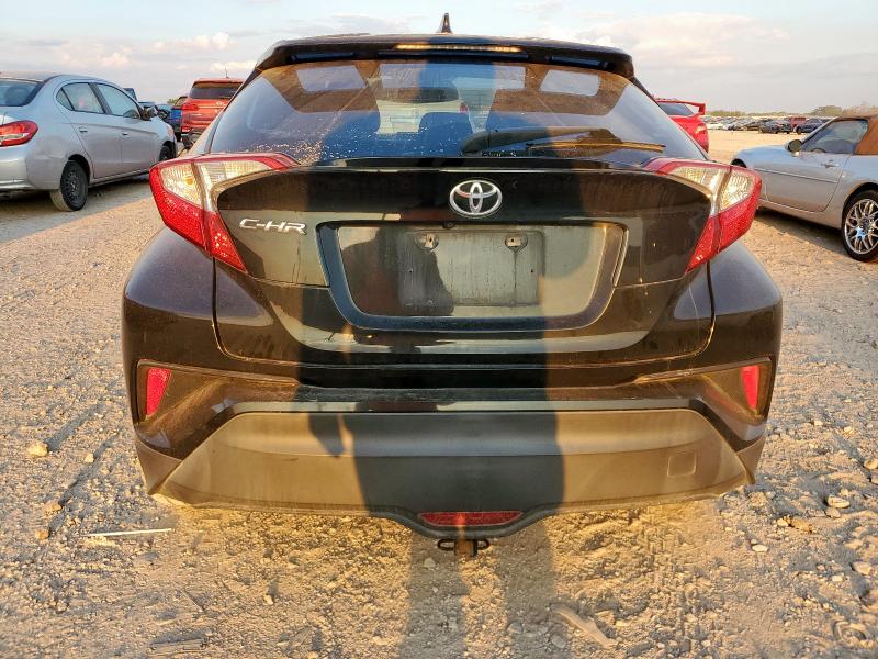 NMTKHMBX3JR039939 - 2018 TOYOTA C-HR XLE Schwarz Foto 6