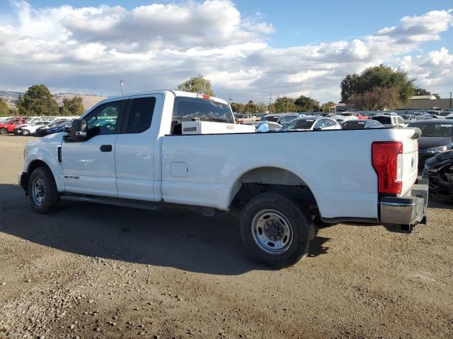 1FT7X2AT1KED39242 - 2019 FORD F250 SUPER DUTY WHITE photo 2