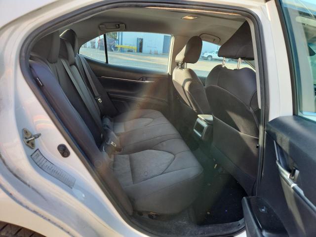 4T1B11HK6KU260119 - 2019 TOYOTA CAMRY L WHITE photo 10