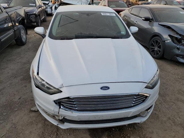 3FA6P0H97JR179461 - 2018 FORD FUSION SE WHITE photo 5