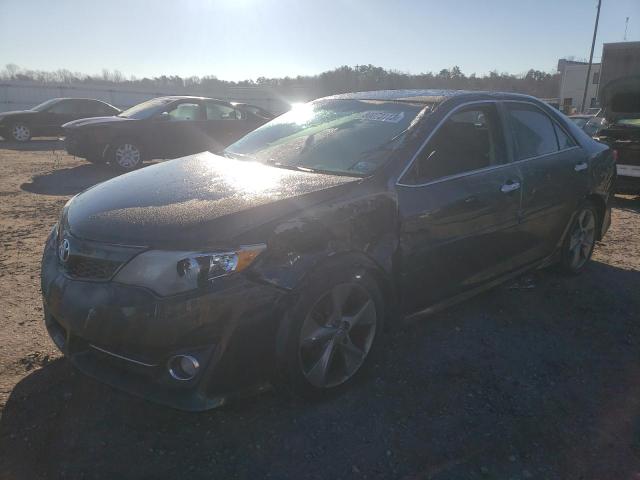 4T1BK1FK1EU025261 - 2014 TOYOTA CAMRY SE GRAY photo 1