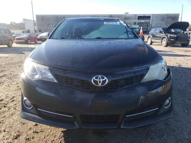 4T1BK1FK1EU025261 - 2014 TOYOTA CAMRY SE GRAY photo 5