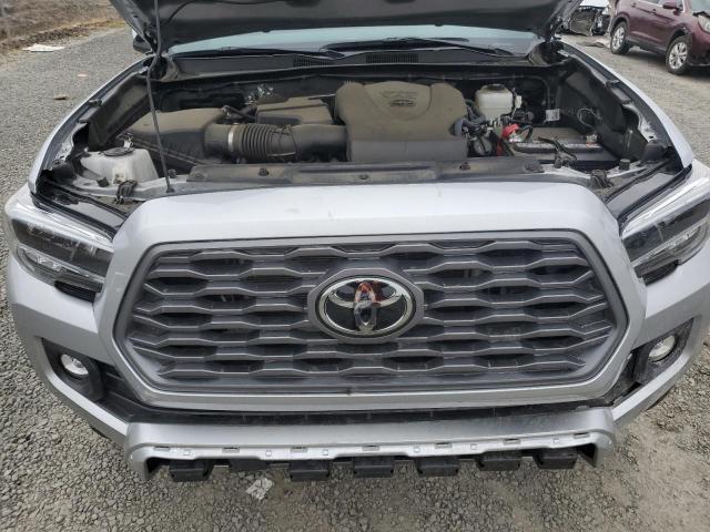 3TMCZ5AN0PM639447 - 2023 TOYOTA TACOMA DOUBLE CAB Srebrny zdjęcie 11