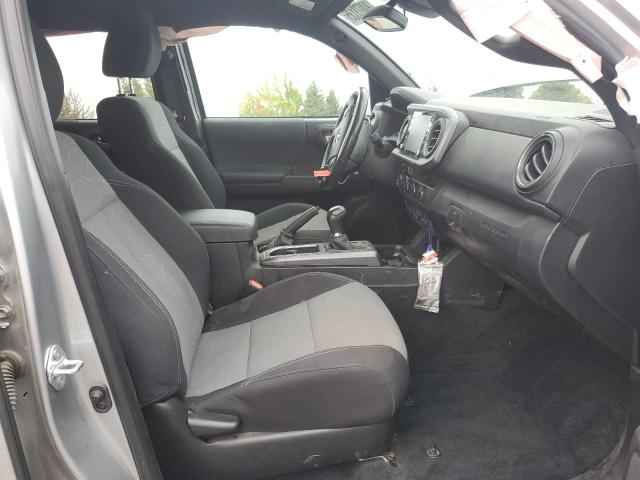 3TMCZ5AN0PM639447 - 2023 TOYOTA TACOMA DOUBLE CAB Srebrny zdjęcie 7