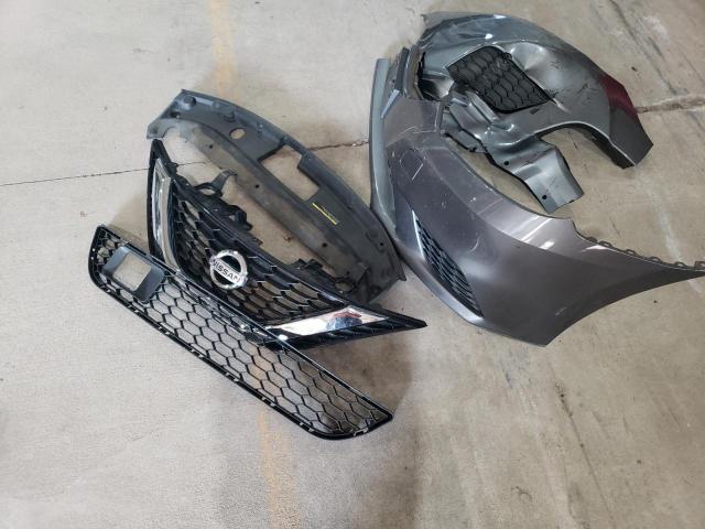 3N1AB7AP1JL640714 - 2018 NISSAN SENTRA S 灰色 照片 12