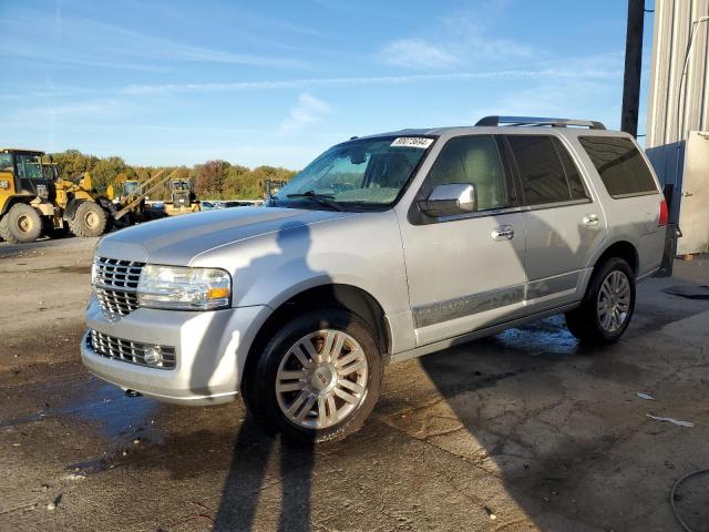 5LMJJ2H57BEJ10295 - 2011 LINCOLN NAVIGATOR ვერცხლისფერი ფოტო 1