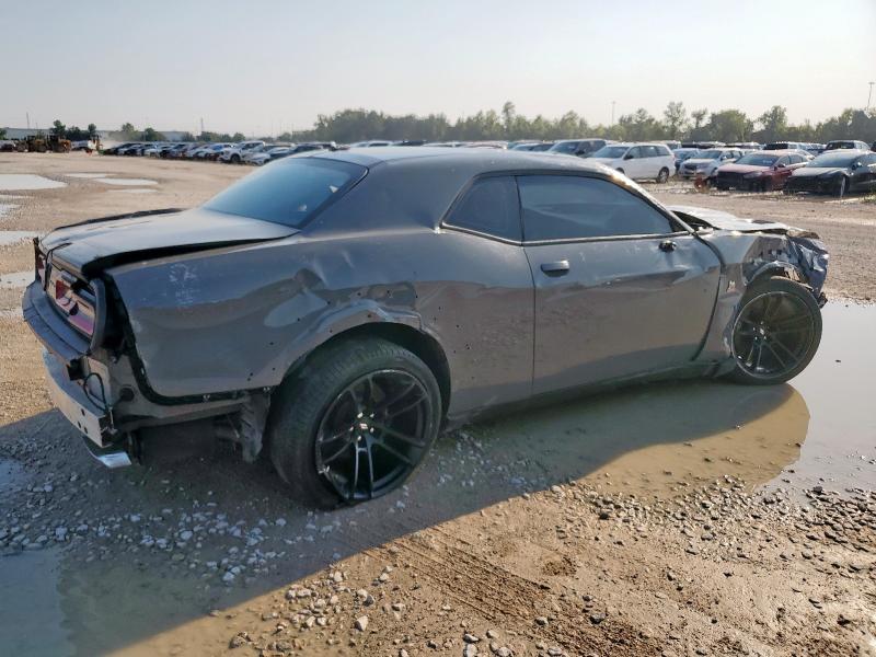 2C3CDZFJ9PH688631 - 2023 DODGE CHALLENGER R/T SCAT PACK GRAY photo 3