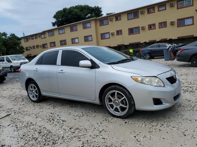 2T1BU4EE9AC302211 - 2010 TOYOTA COROLLA BASE SILVER photo 4