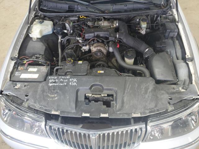 1LNHM82WX2Y636139 - 2002 LINCOLN TOWN CAR SIGNATURE Silber Foto 11