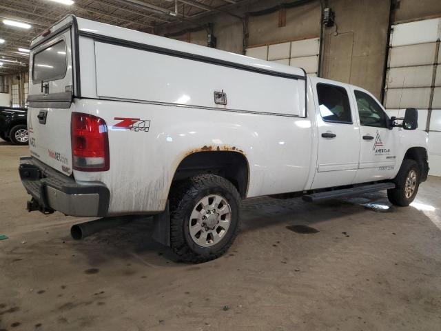 1GT120C89DF243650 - 2013 GMC SIERRA K2500 SLE WHITE photo 3