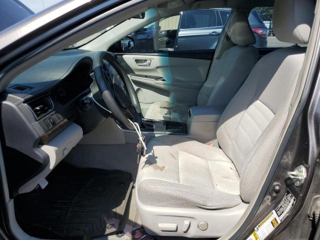 4T4BF1FK3FR465736 - 2015 TOYOTA CAMRY LE 灰色 照片 7