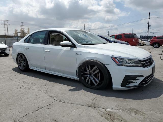 1VWAA7A37JC015594 - 2018 VOLKSWAGEN PASSAT S WHITE photo 4