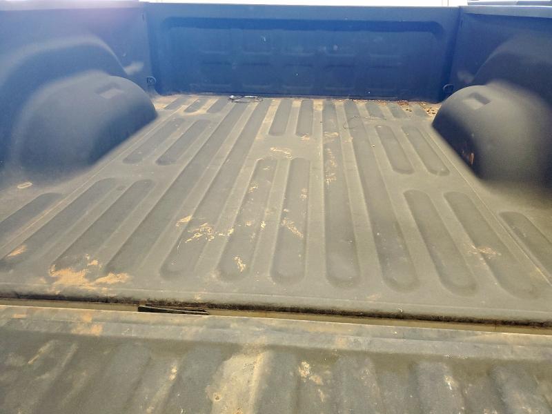 3C6JR6AG2HG768831 - 2017 RAM 1500 ST SILVER photo 10