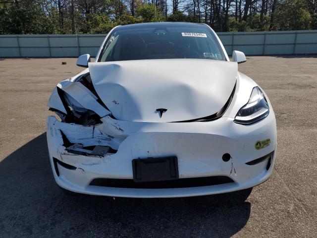 7SAYGDEE3RF199525 - 2024 TESLA MODEL Y Ақ фото 5