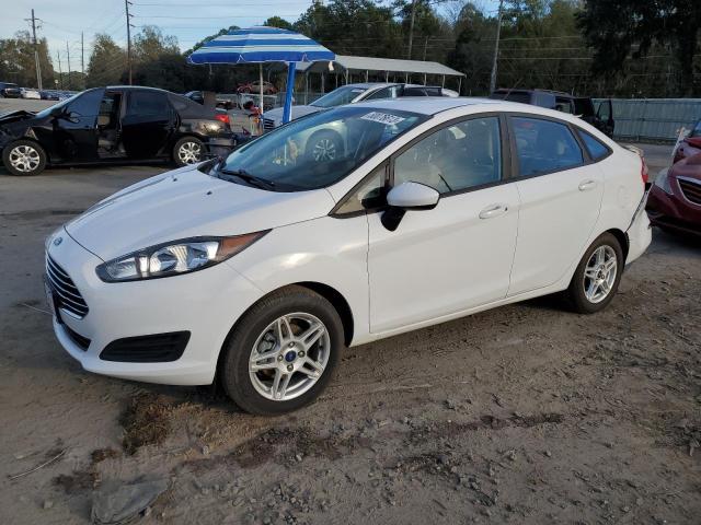 3FADP4BJ8KM102825 - 2019 FORD FIESTA SE WHITE photo 1