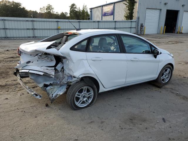 3FADP4BJ8KM102825 - 2019 FORD FIESTA SE WHITE photo 3