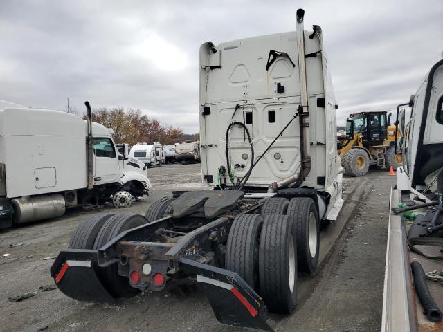 1FUJGLBG9CSBM1813 - 2012 FREIGHTLINER CASCADIA 125 白色 照片 4