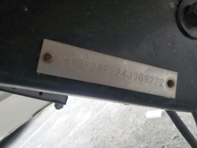 4YDF28F224J909222 - 2004 OUTB TRAILER TWO TONE photo 10