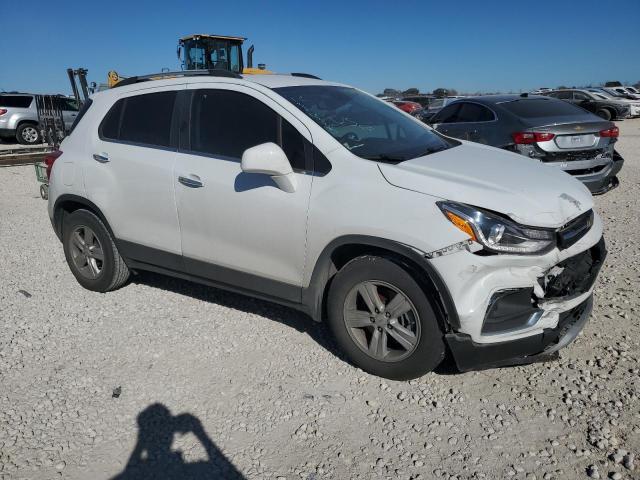 KL7CJLSBXKB871521 - 2019 CHEVROLET TRAX 1LT WHITE photo 4