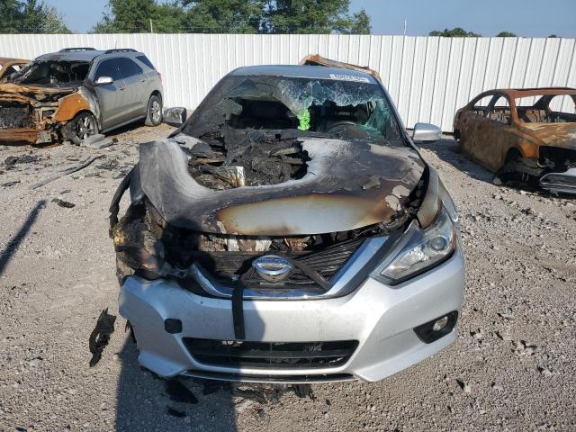 1N4AL3AP5JC174497 - 2018 NISSAN ALTIMA 2.5 SILVER photo 5