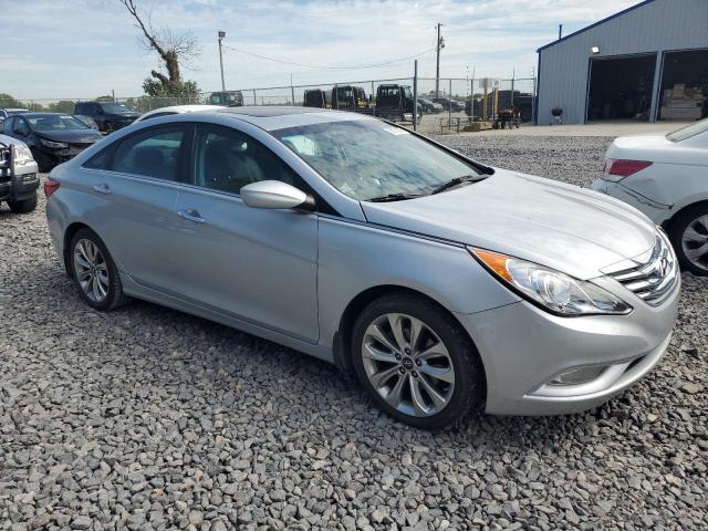 5NPEC4AC6DH785128 - 2013 HYUNDAI SONATA SE SILVER photo 4