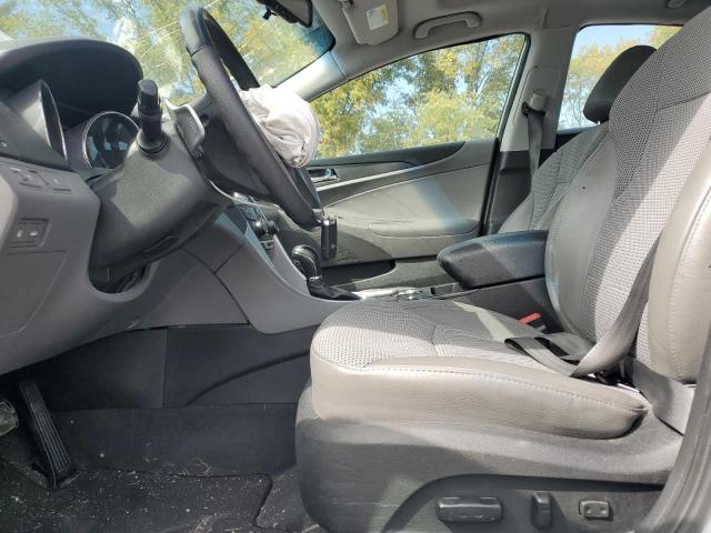 5NPEC4AC6DH785128 - 2013 HYUNDAI SONATA SE SILVER photo 7