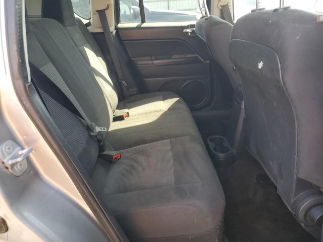 1C4NJCBAXFD397096 - 2015 JEEP COMPASS SPORT 银色 照片 11