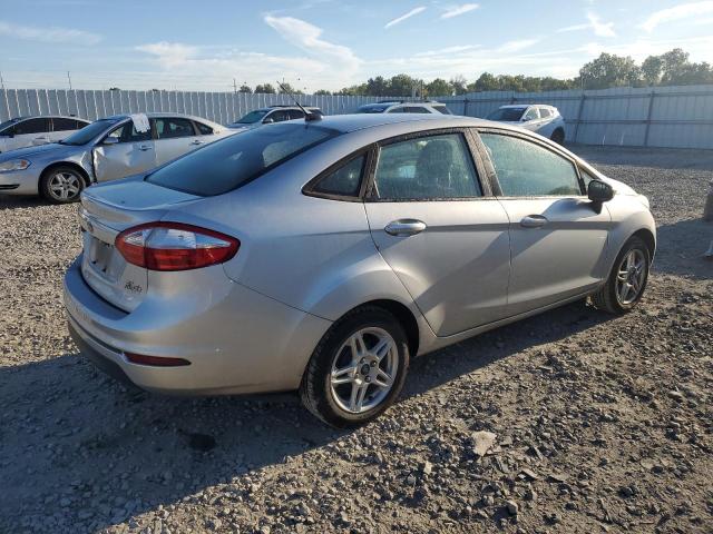 3FADP4BJ2HM137420 - 2017 FORD FIESTA SE SILVER photo 3