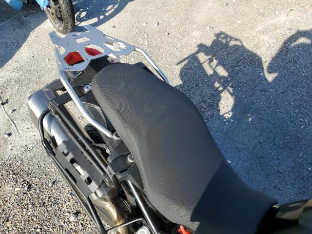 WB10B1806KZ787309 - 2019 BMW F 750 GS TWO TONE photo 6