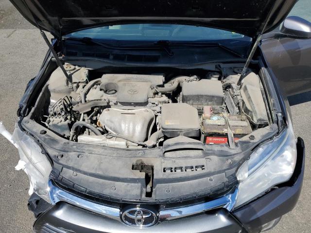 4T1BF1FK6HU759287 - 2017 TOYOTA CAMRY LE GRAY photo 11