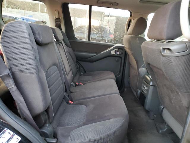 5N1AR18U76C614599 - 2006 NISSAN PATHFINDER LE BLACK photo 11
