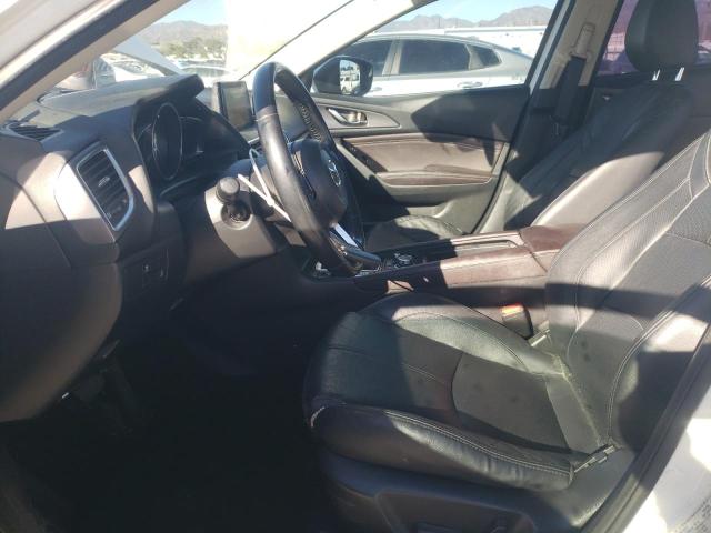 3MZBN1M37JM178973 - 2018 MAZDA 3 GRAND TOURING Білий фото 7