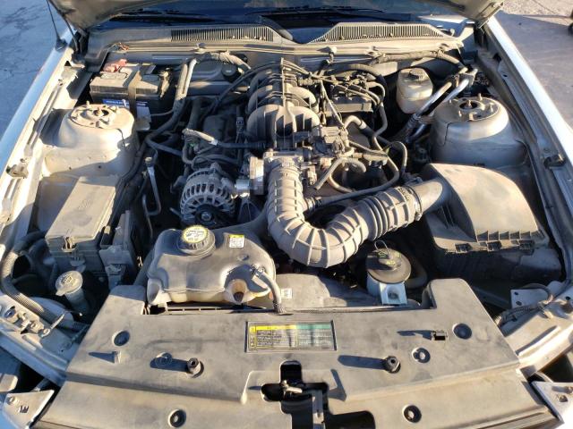 1ZVHT80N385157165 - 2008 FORD MUSTANG SILVER photo 11