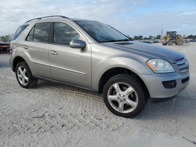 4JGBB86E88A352247 - 2008 MERCEDES-BENZ ML 350 GRAY photo 4