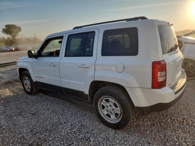 1C4NJPBA0GD670071 - 2016 JEEP PATRIOT SPORT WHITE photo 2