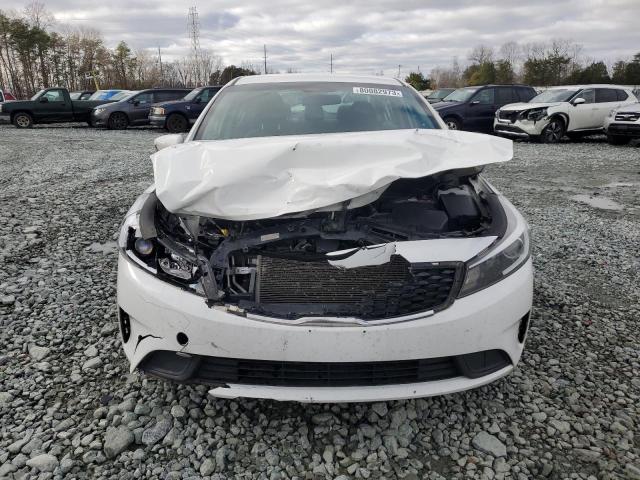 3KPFK4A78HE120395 - 2017 KIA FORTE LX WHITE photo 5