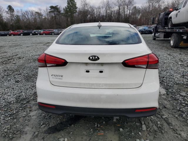 3KPFK4A78HE120395 - 2017 KIA FORTE LX WHITE photo 6