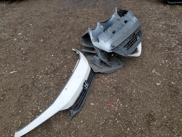 2HGFE2F25NH100860 - 2022 HONDA CIVIC LX WHITE photo 12