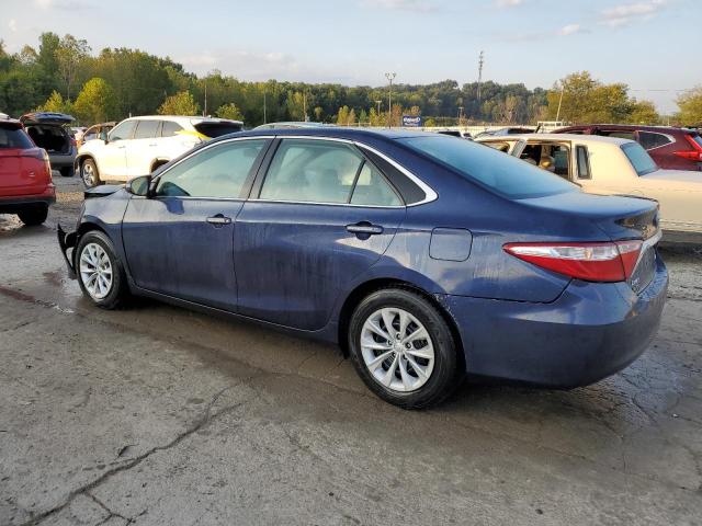 4T1BF1FK7FU888135 - 2015 TOYOTA CAMRY LE BLUE photo 2