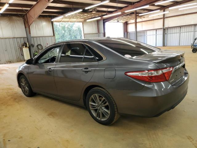 4T1BF1FK8HU318194 - 2017 TOYOTA CAMRY LE GRAY photo 2