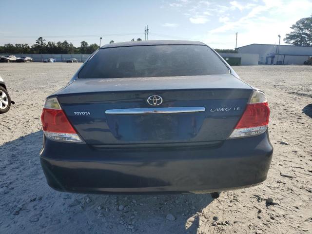 4T1BE32K75U077549 - 2005 TOYOTA CAMRY LE BLUE photo 6