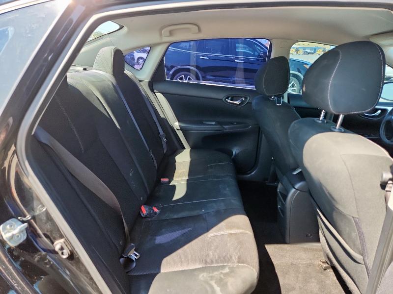 3N1AB7APXJY244557 - 2018 NISSAN SENTRA S შავი ფოტო 10