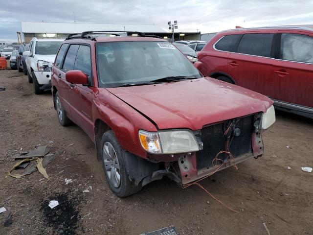 JF1SF65602H732730 - 2002 SUBARU FORESTER S RED photo 4