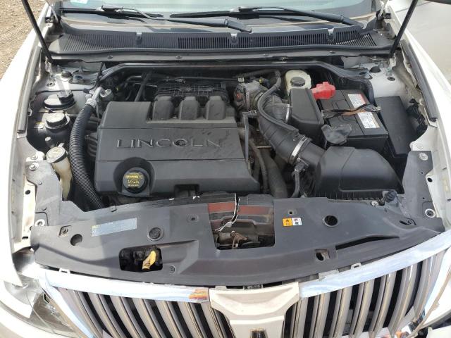 1LNHL9DRXCG805826 - 2012 LINCOLN MKS WHITE photo 11