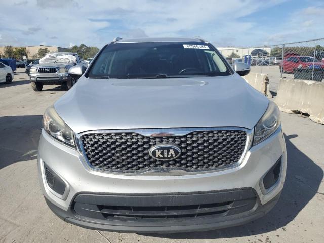 5XYPG4A33JG424066 - 2018 KIA SORENTO LX SILVER photo 5