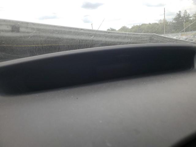 JTDKN3DU9D5640385 - 2013 TOYOTA PRIUS WHITE photo 9