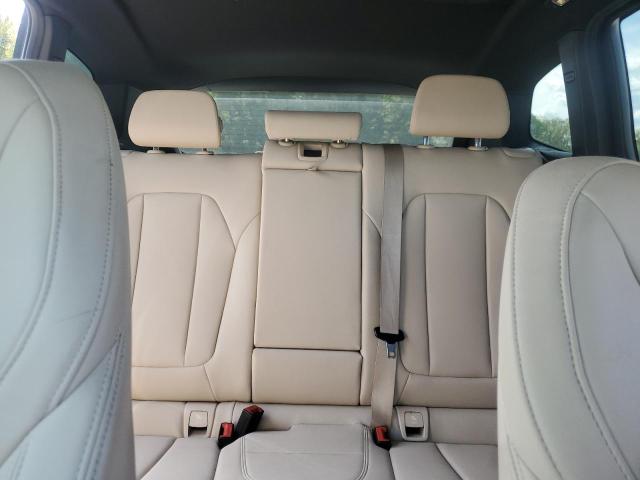 5UXTR9C53KLR09235 - 2019 BMW X3 XDRIVE30I WHITE photo 10