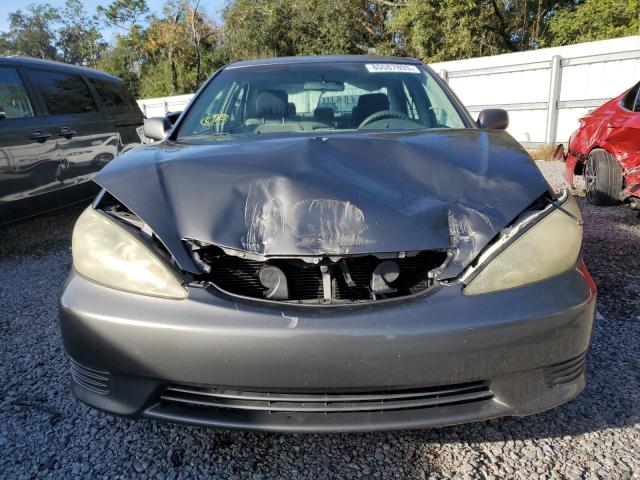 4T1BE32K65U629168 - 2005 TOYOTA CAMRY LE GRAY photo 5